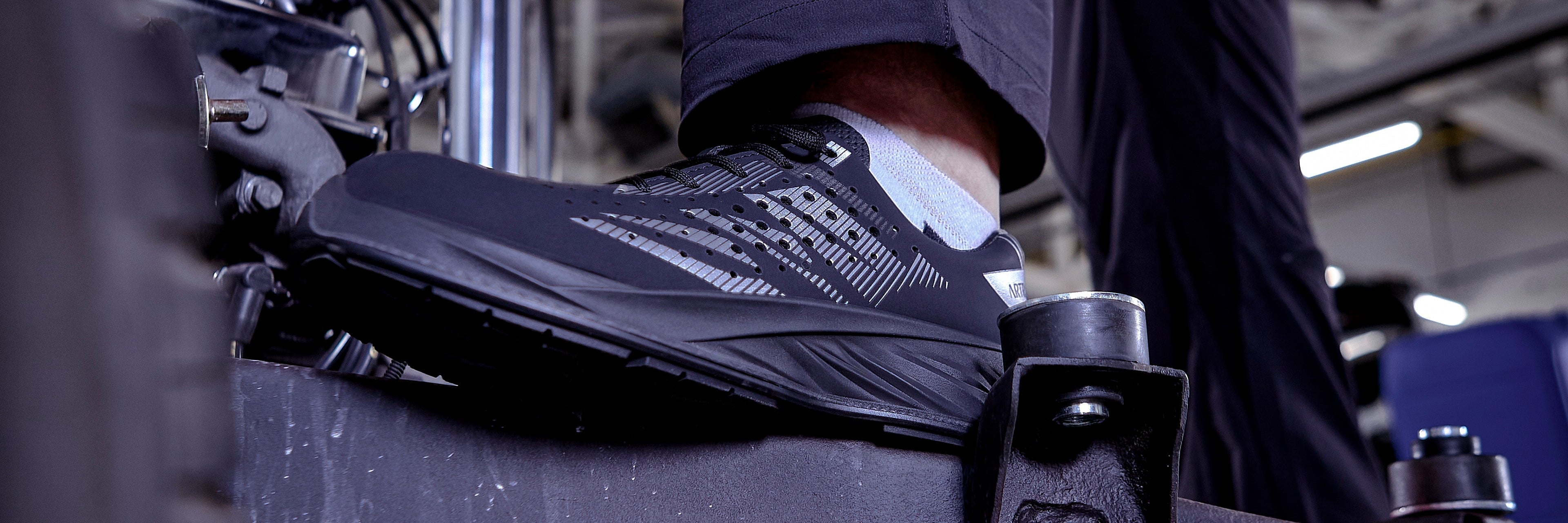 Poltopánky bezpečnostné S3L